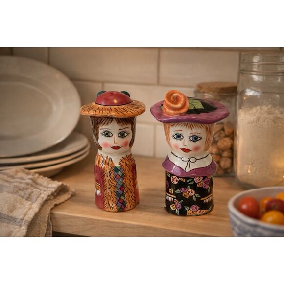 Ganz Pati’s People Hand Painted Ceramic Lady Salt Pepper Shakers Whimsical - Picture 1 of 7